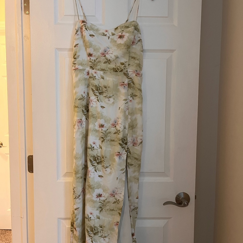 NWT ABERCROMBIE AND FITCH SATIN DRESS Floral Spaghetti Strap Dress